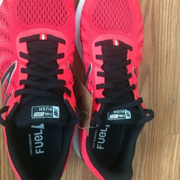 NEW BALANCE RUNNING SHOES - Picture 3 of 6